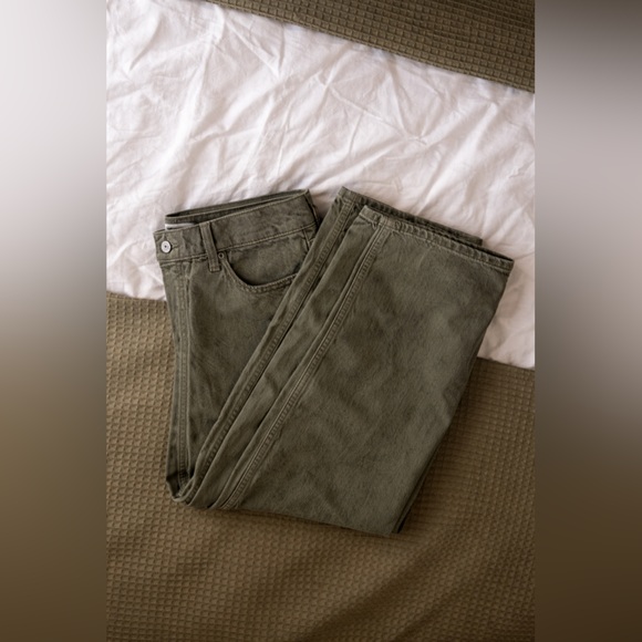 Abercrombie & Fitch Pants - Abercrombie & Fitch Women's High Rise Wide Leg Jeans Size 28